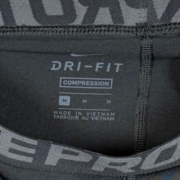 NIKE Pro Men's Dri-FIT 3/4-Length Fitness Tightss, Gray and Black, Size Medium - Picture 6 of 15